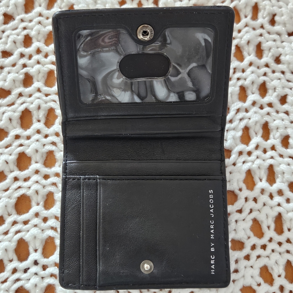 NWT Marc by Marc Jacobs Black Leather Quilted Wallet - Picture 3 of 9